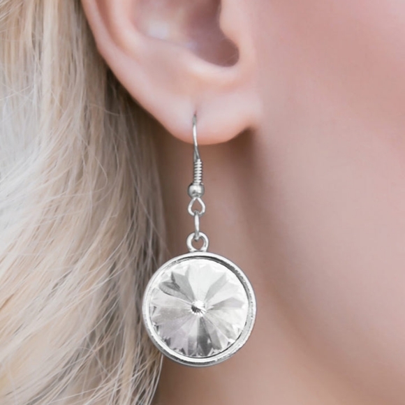 Hypnotized Silver Blockbuster Necklace - Picture 2 of 3